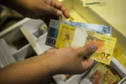 Inflação em maio fica 0,59%, influenciada por preços dos alimentos