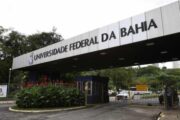 Ufba abre concurso para professor com salários de até R$ 13 mil; saiba detalhes