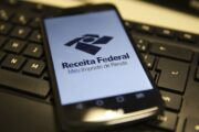 IR 2026: Receita paga 3º lote da restituição nesta sexta; veja quem recebe