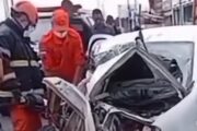 Mulher fica presa às ferragens após acidente entre carro e caminhão em Petrolina