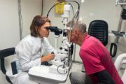 Pacientes de Casa Nova recebem atendimento especializado na Carreta Oftalmológica