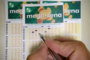 Mega-Sena sorteia prêmio acumulado de R$ 48 milhões neste domingo
