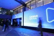 Justiça homologa acordo para indenizar empregados das Casas Bahia
